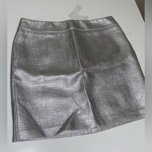 NWT White House Black Market Metallic Silver Skirt – Size 10